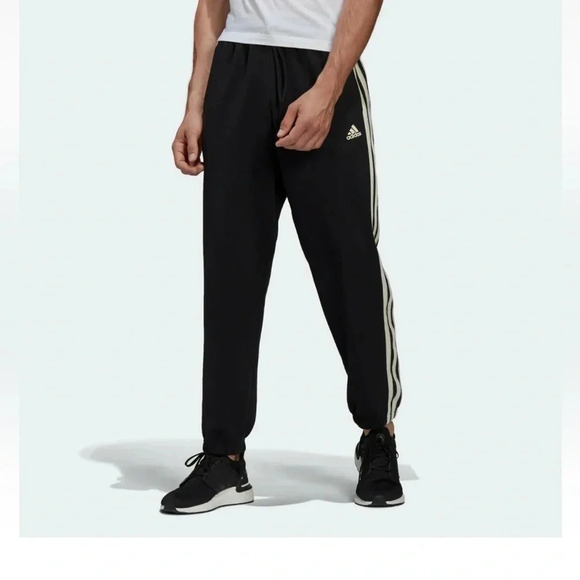 Adidas GM0906 Mid Rise Winter 3 Stripes Mens Pants Medium‎ joggers  White EUC - Picture 1 of 8